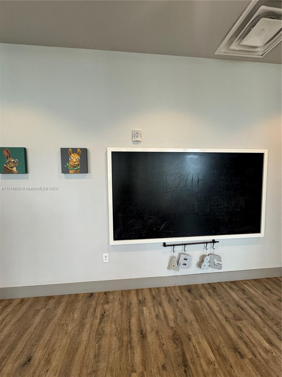 5252 PASEO CONDO - Residential