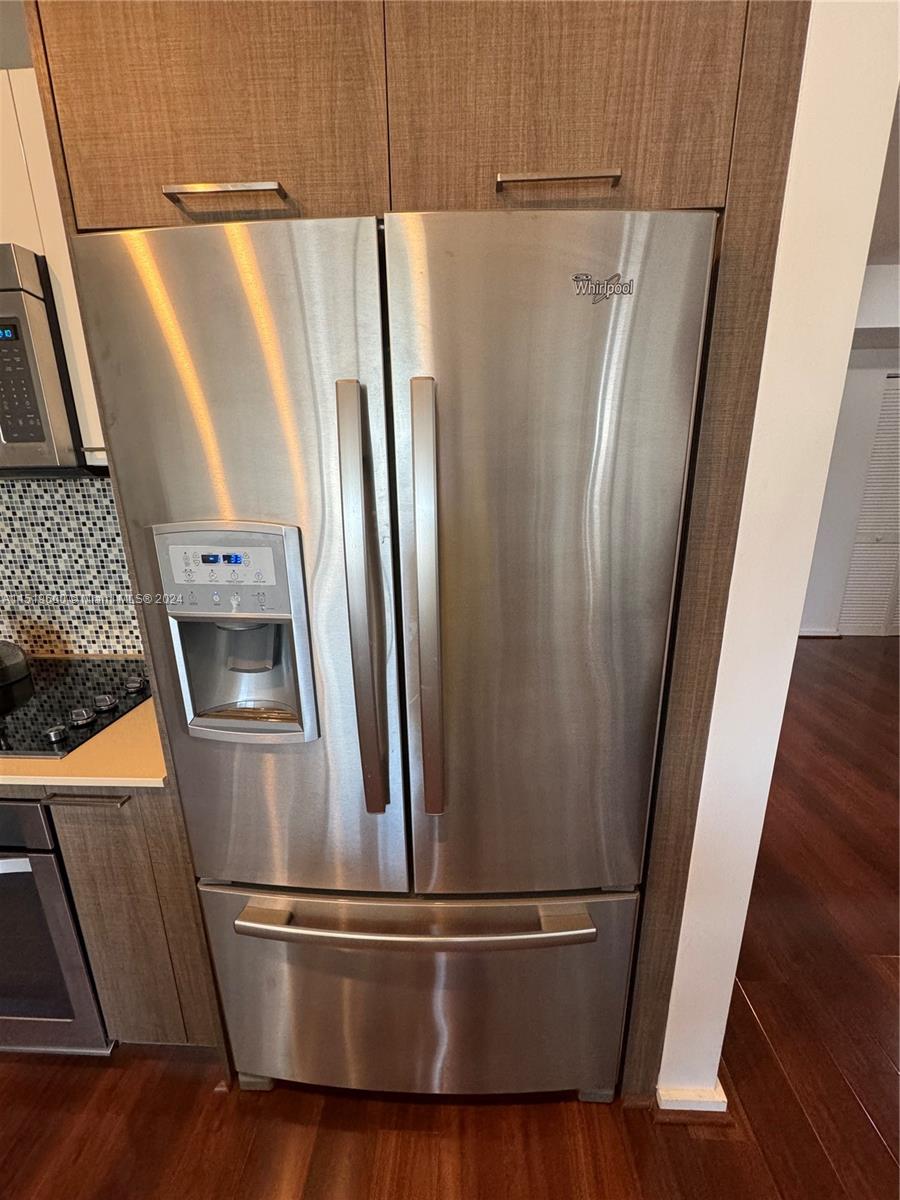 5252 PASEO CONDO - Residential