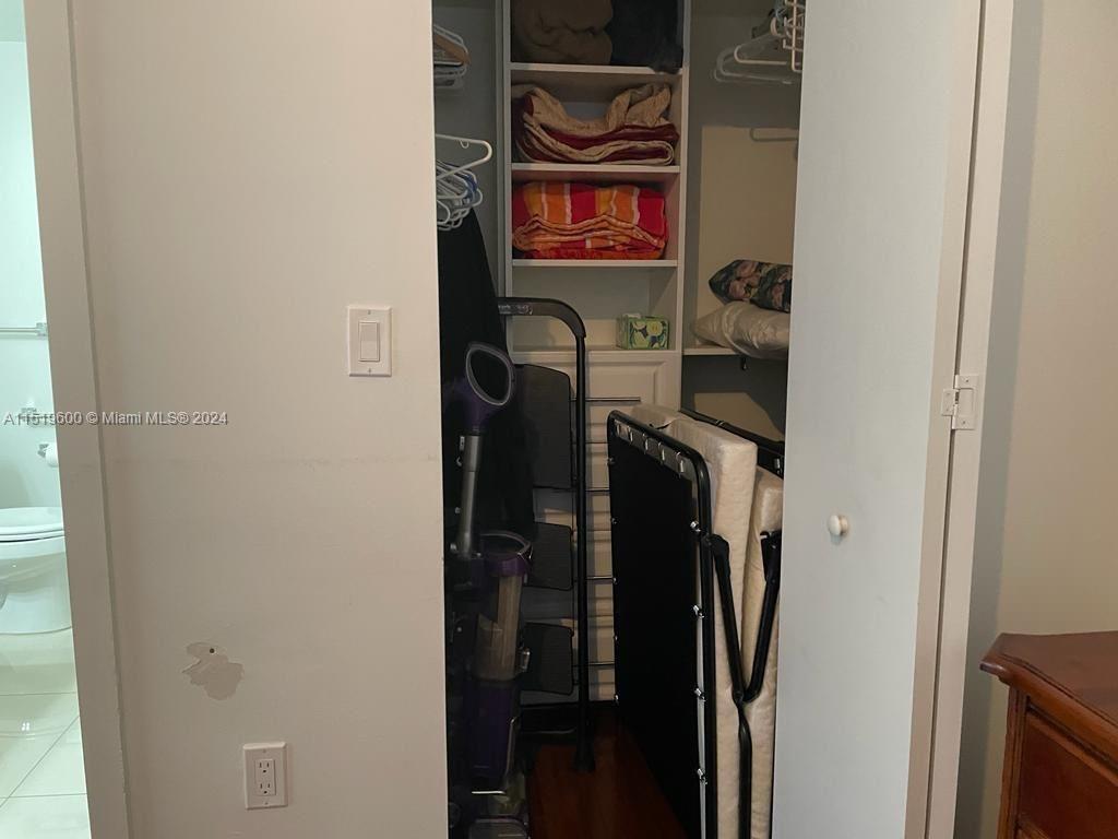 5252 PASEO CONDO - Residential