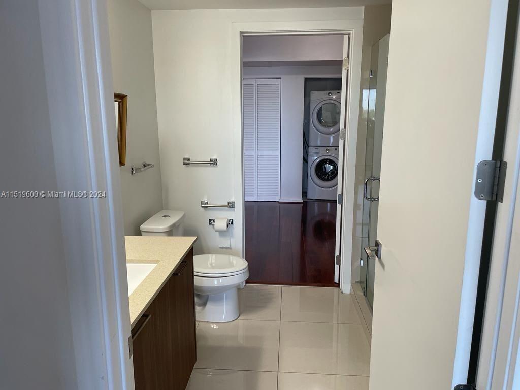 5252 PASEO CONDO - Residential