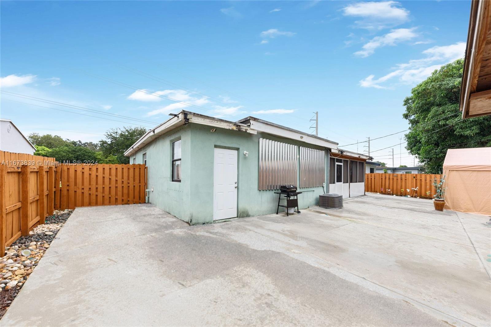 MIRAMAR PARK - Residential