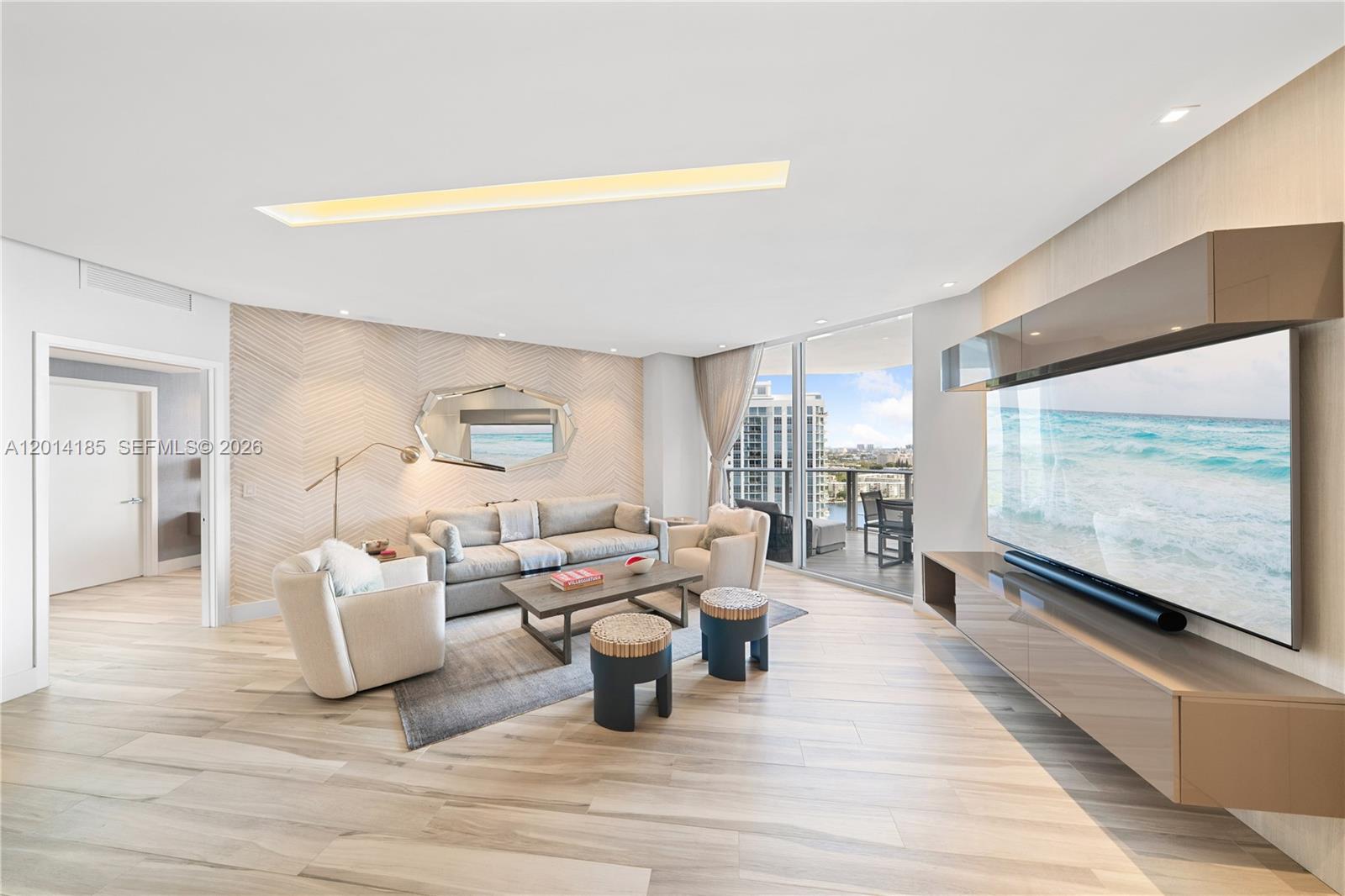 MARINA PALMS RESIDENCES - Residential
