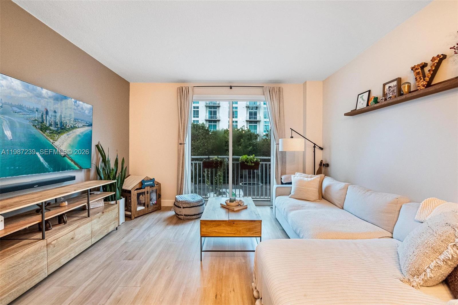 DOWNTOWN DADELAND CONDO N - Residential