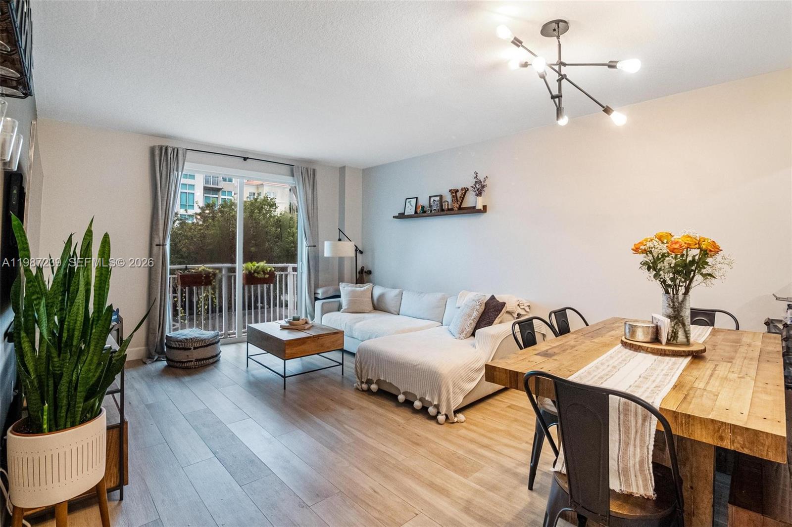 DOWNTOWN DADELAND CONDO N - Residential