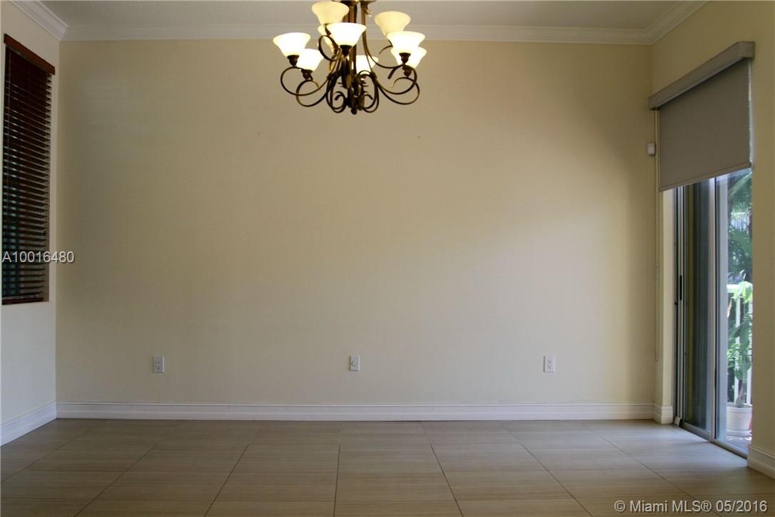 AVENTURA LAKES - PHASE II - Residential Lease