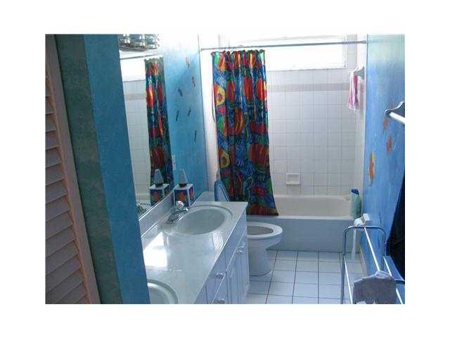 COUNTRY'S POINT 119-29 B - Residential Lease