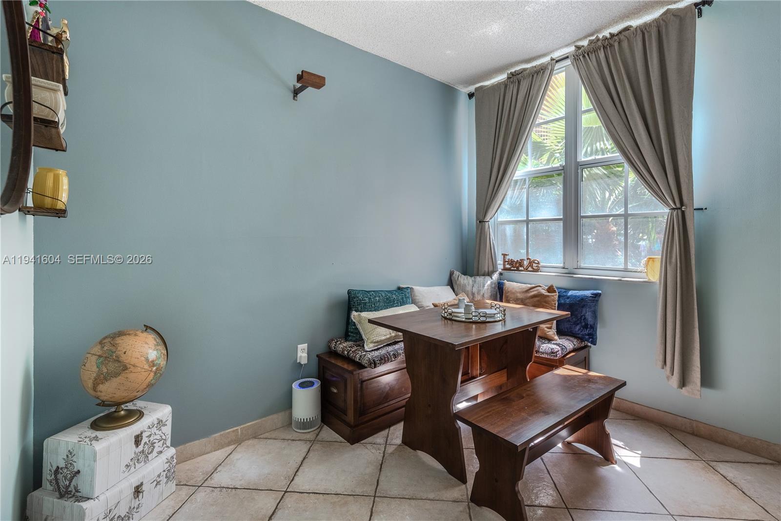 THE YACHT CLUB AT AVENTUR - Residential