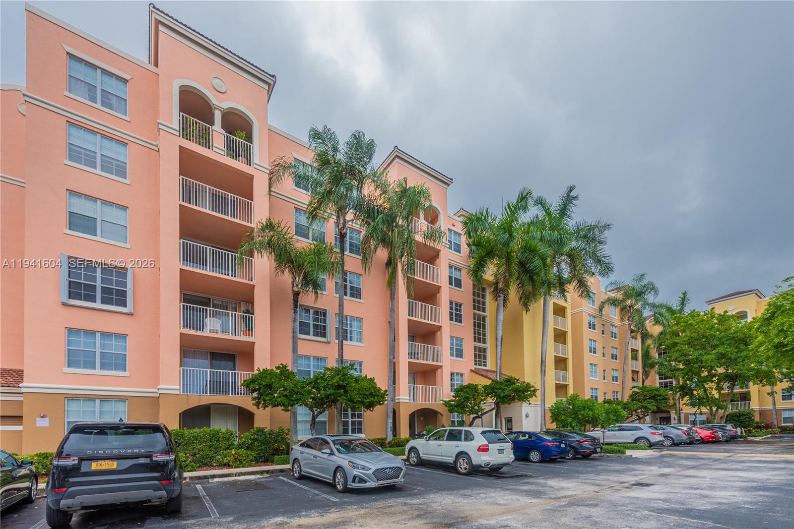 THE YACHT CLUB AT AVENTUR - Residential