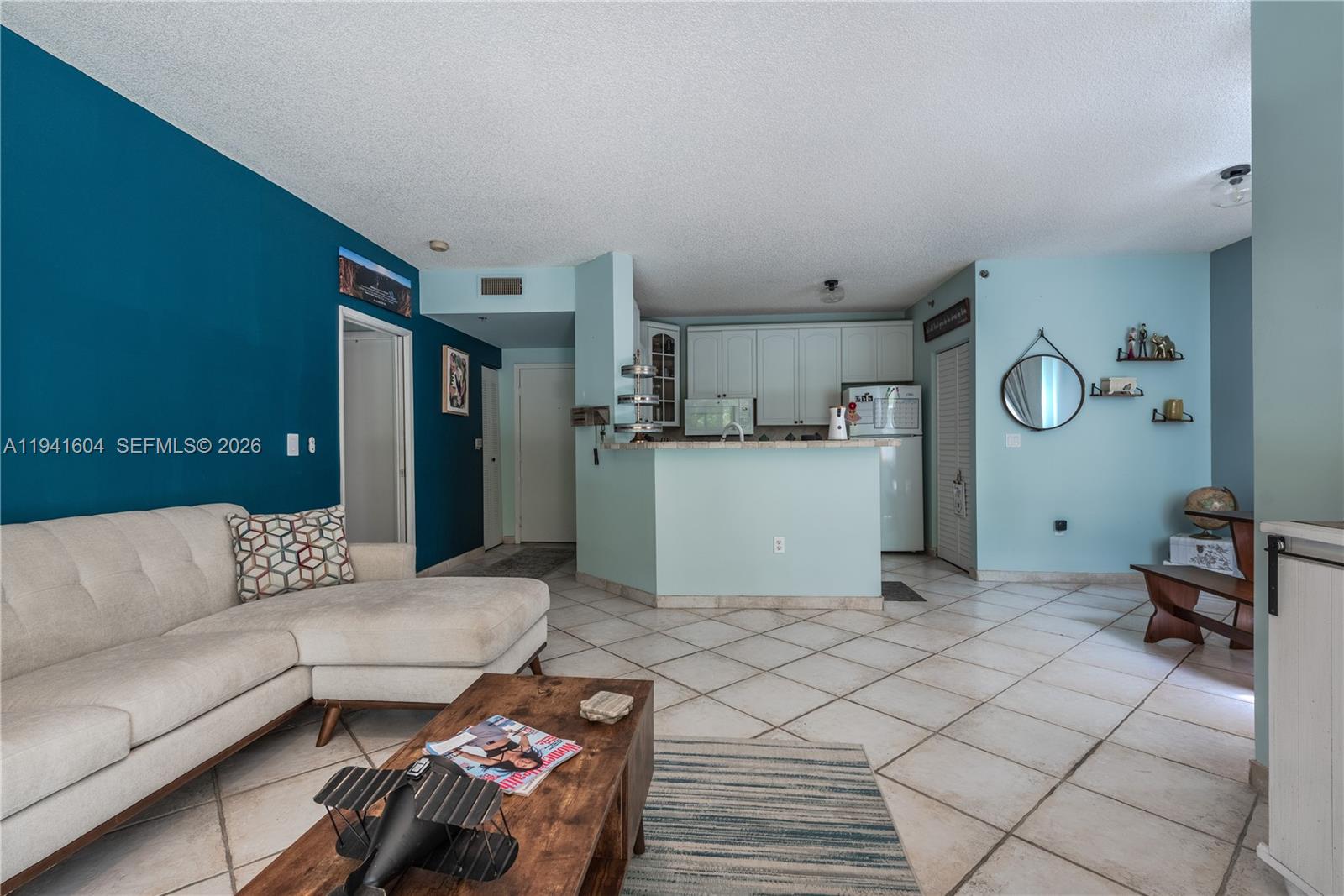 THE YACHT CLUB AT AVENTUR - Residential