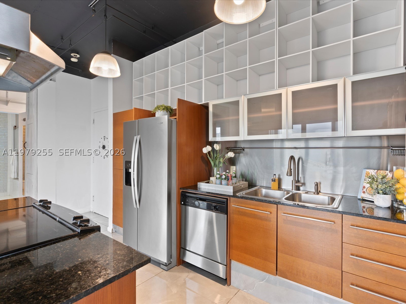 NEO LOFTS CONDO - Residential