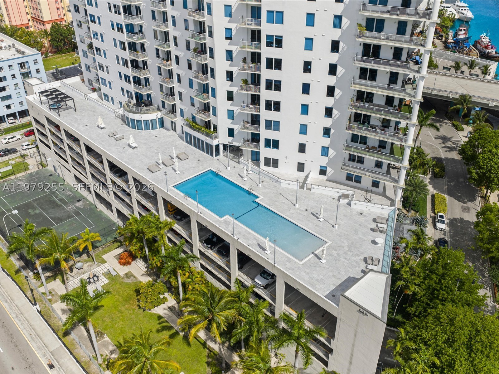 NEO LOFTS CONDO - Residential