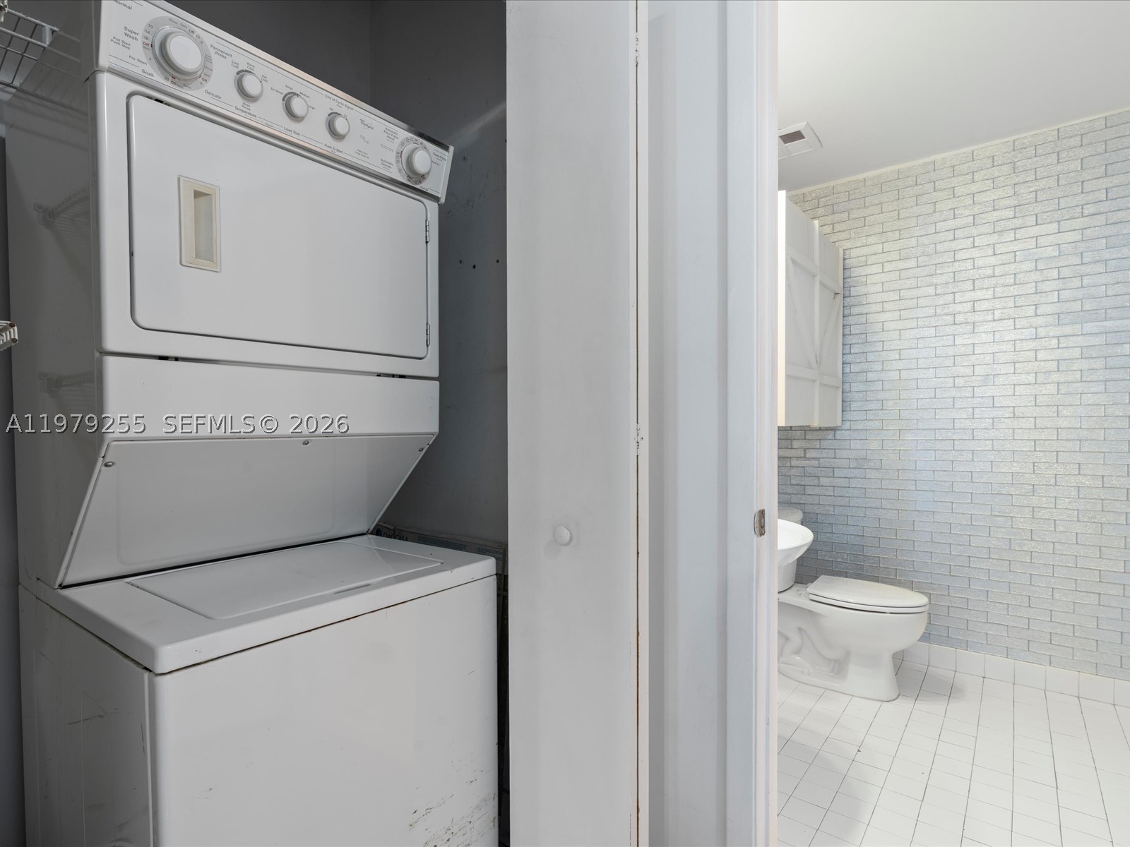 NEO LOFTS CONDO - Residential