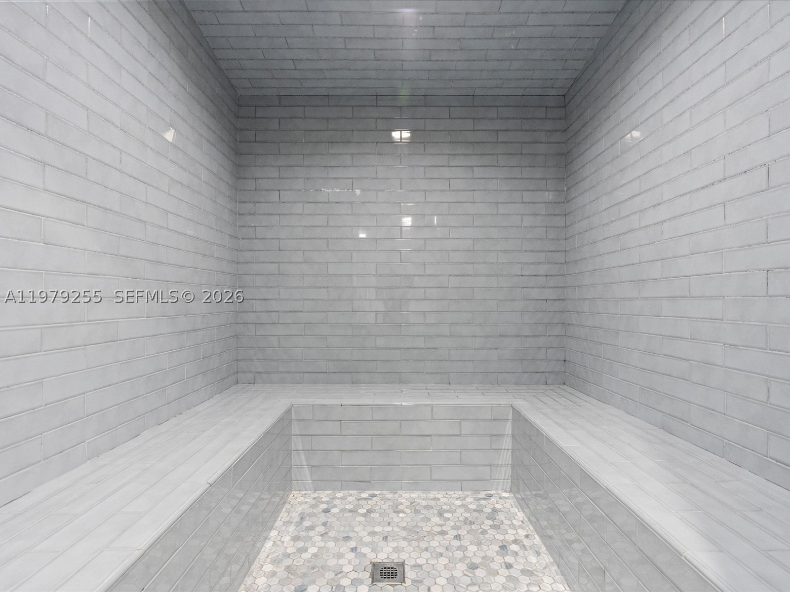 NEO LOFTS CONDO - Residential