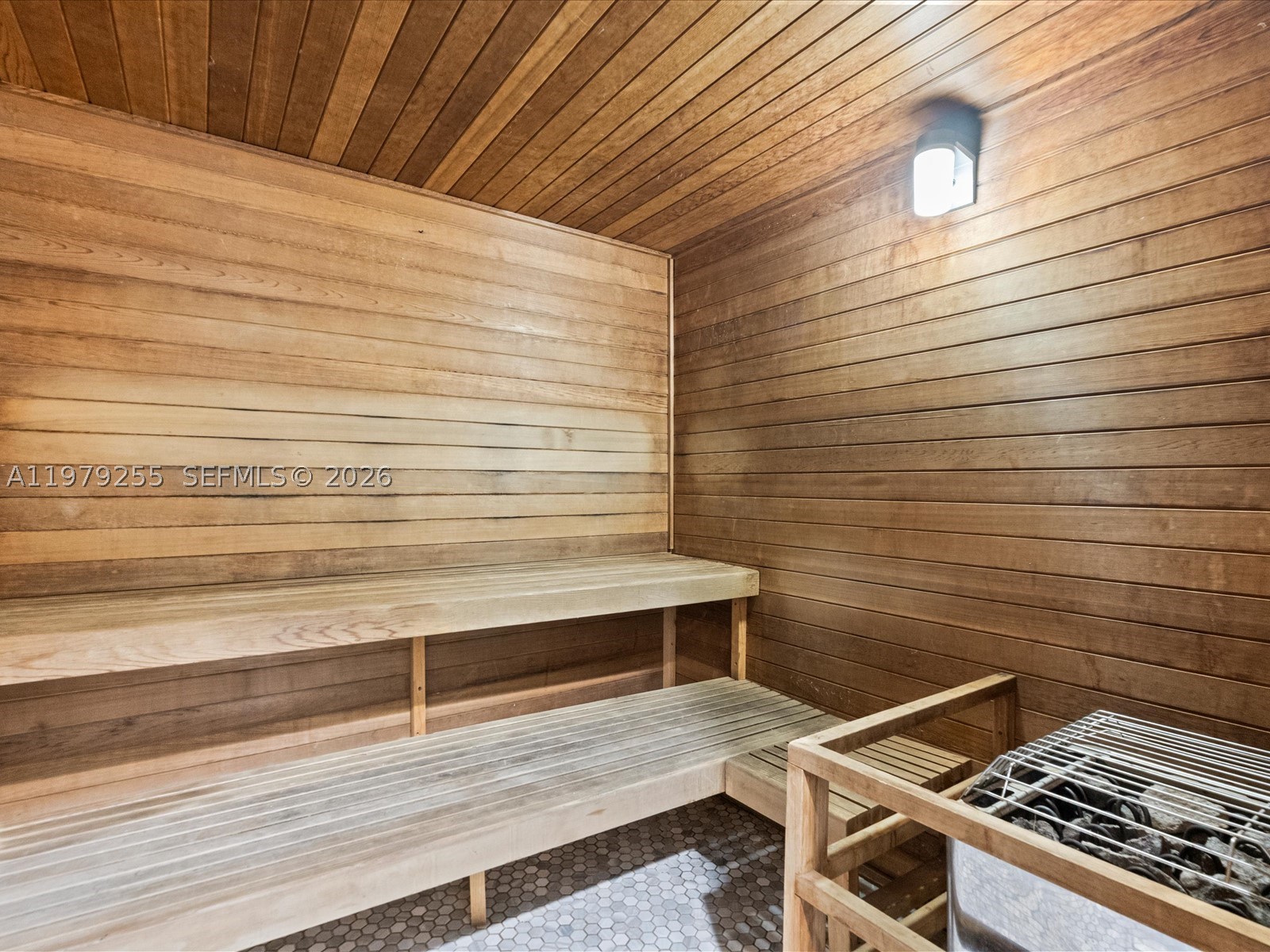 NEO LOFTS CONDO - Residential