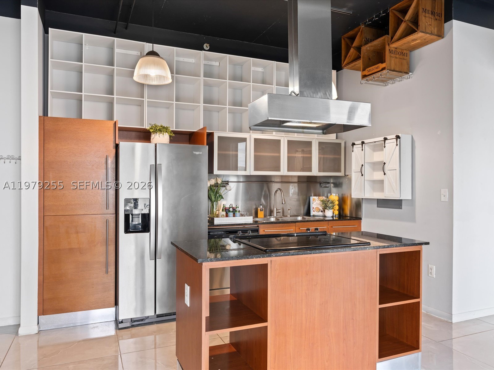 NEO LOFTS CONDO - Residential