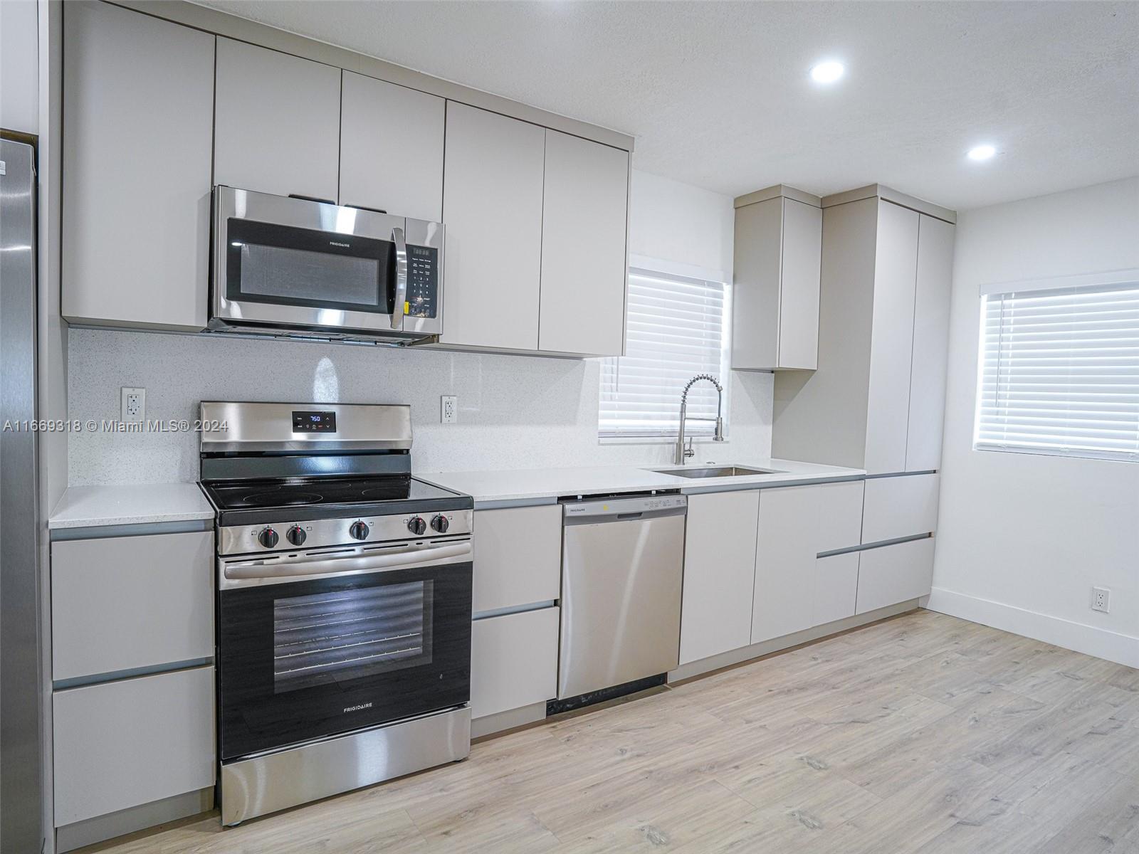 MONROE HEIGHTS - Residential