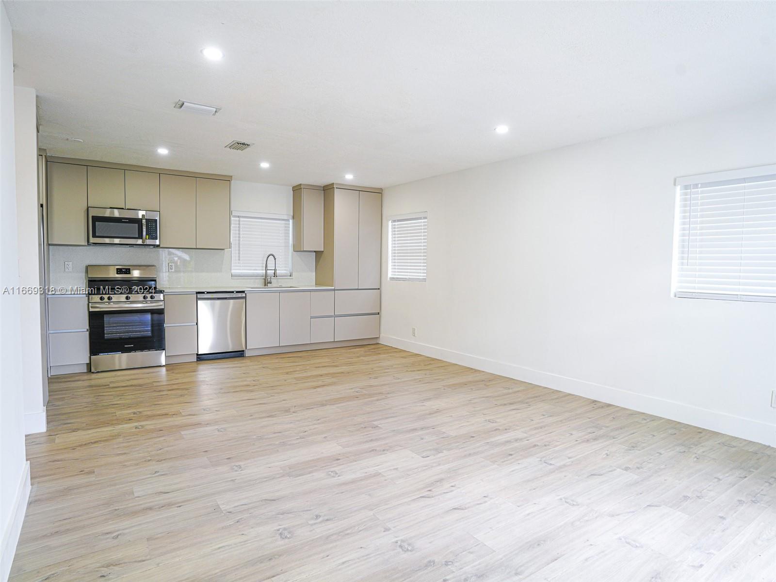 MONROE HEIGHTS - Residential