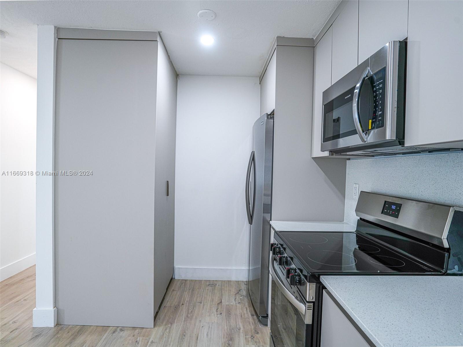 MONROE HEIGHTS - Residential