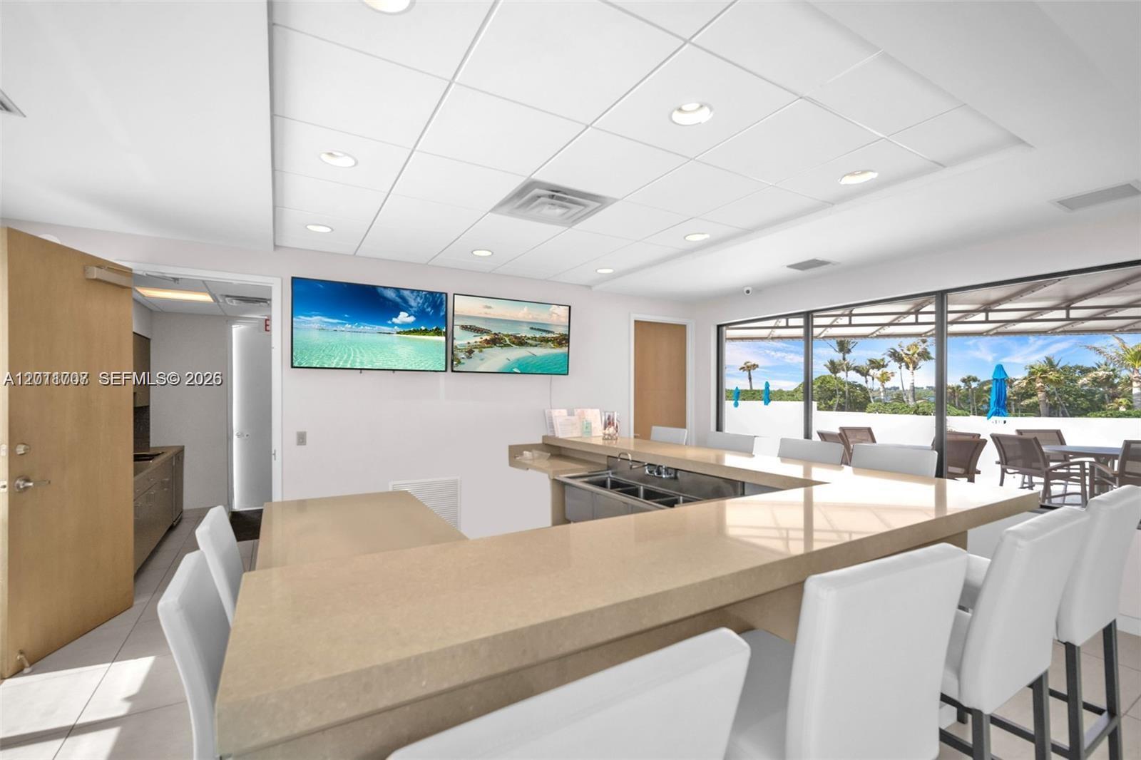 WATER GLADES CONDO - Residential