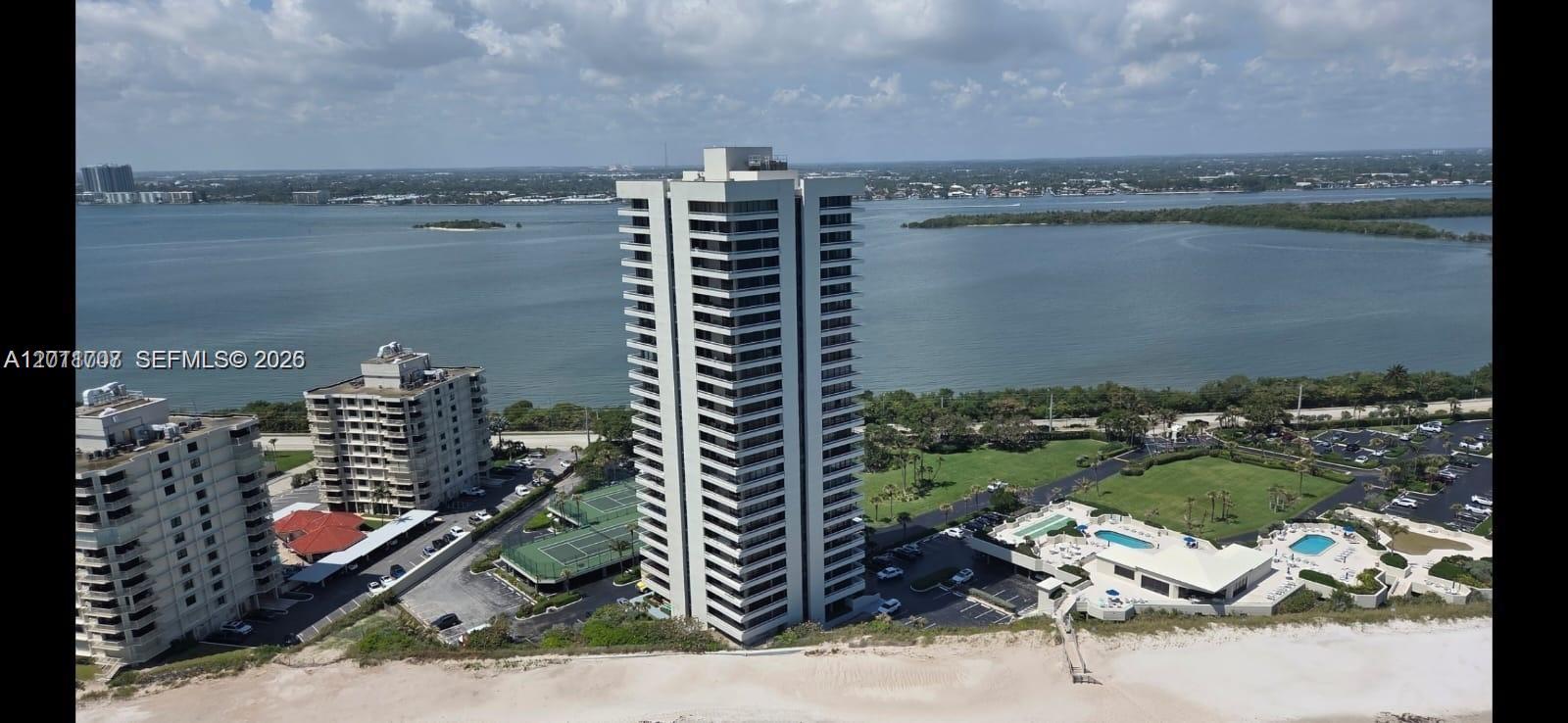 WATER GLADES CONDO - Residential
