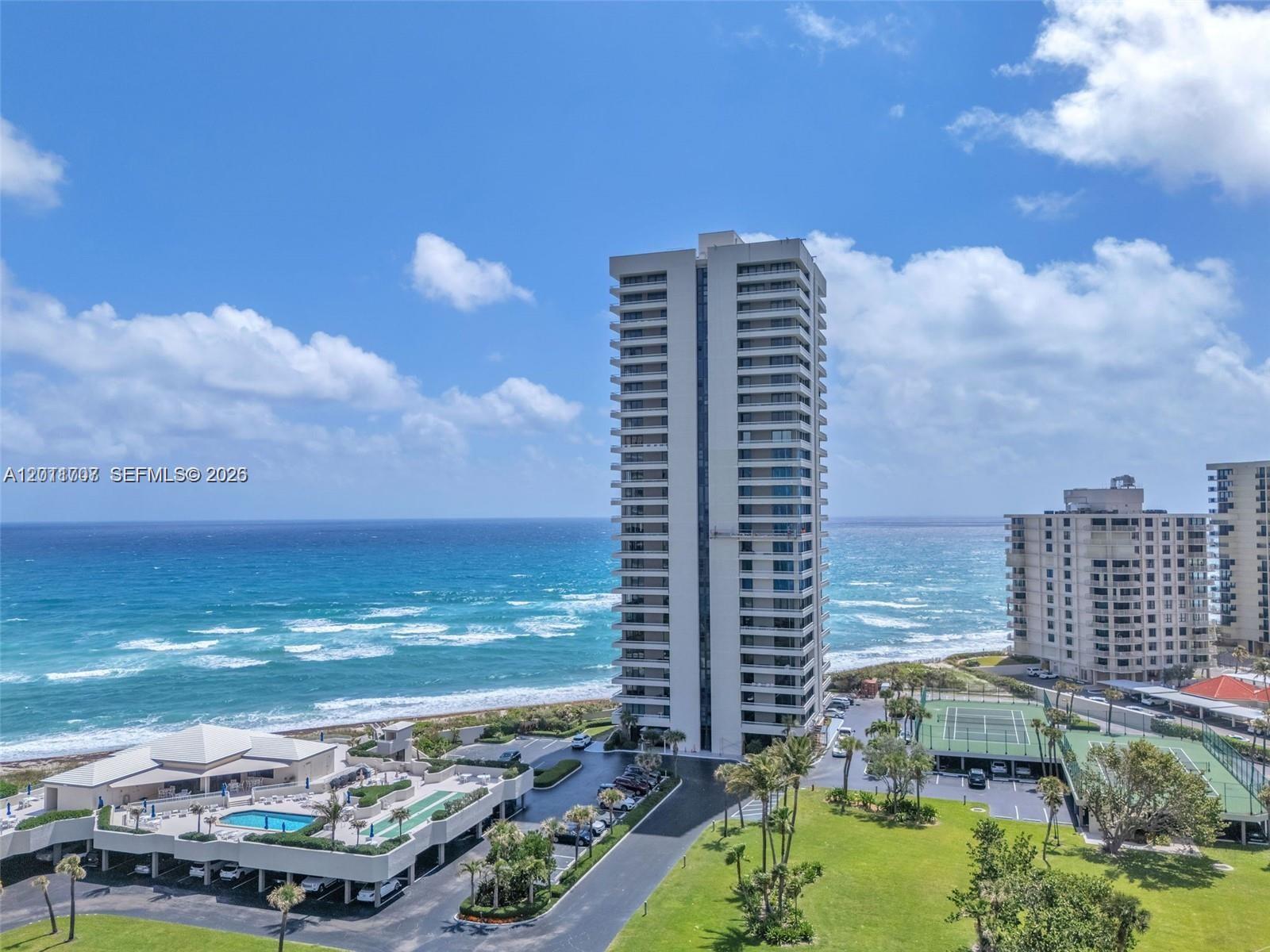 WATER GLADES CONDO - Residential
