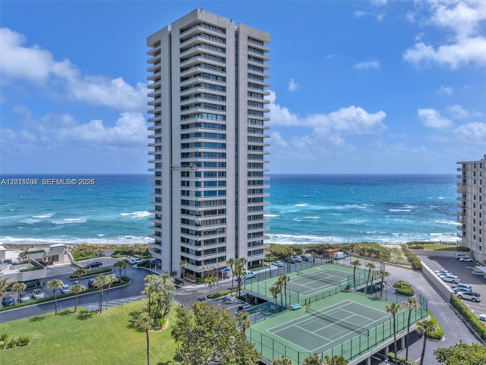WATER GLADES CONDO - Residential