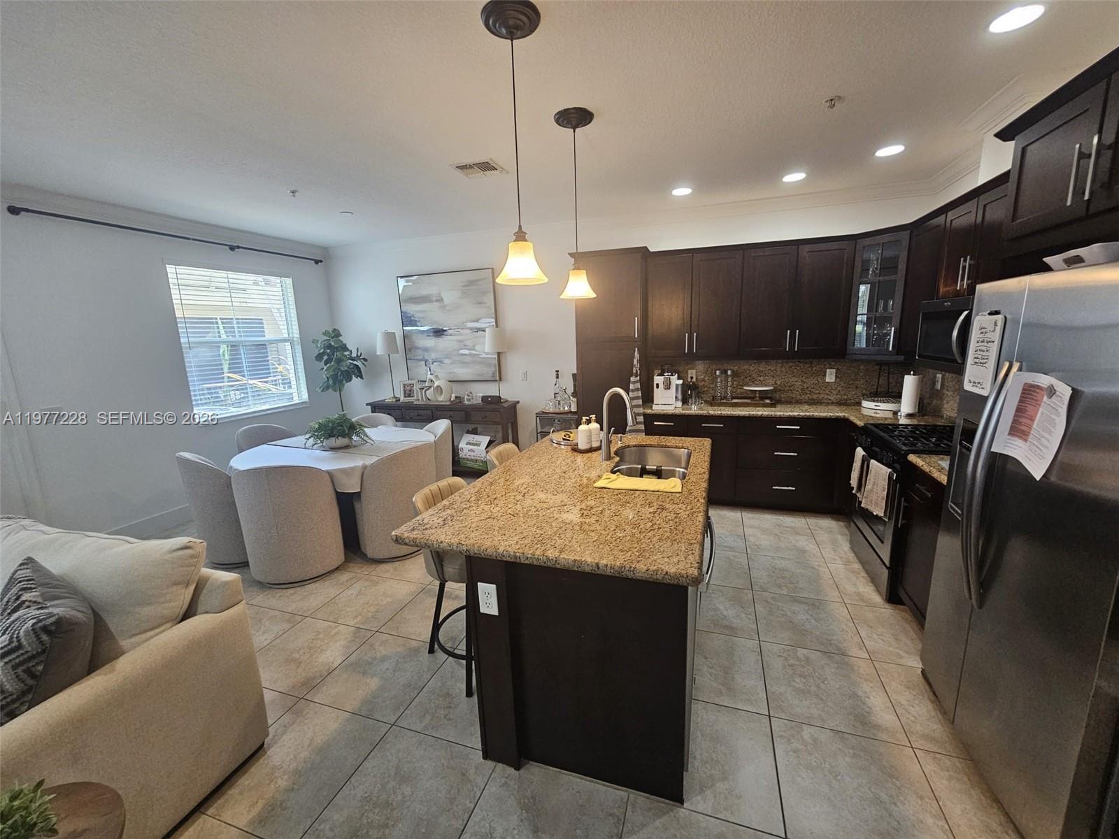 OAKLAND SAWGRASS EXPRESSW - Residential
