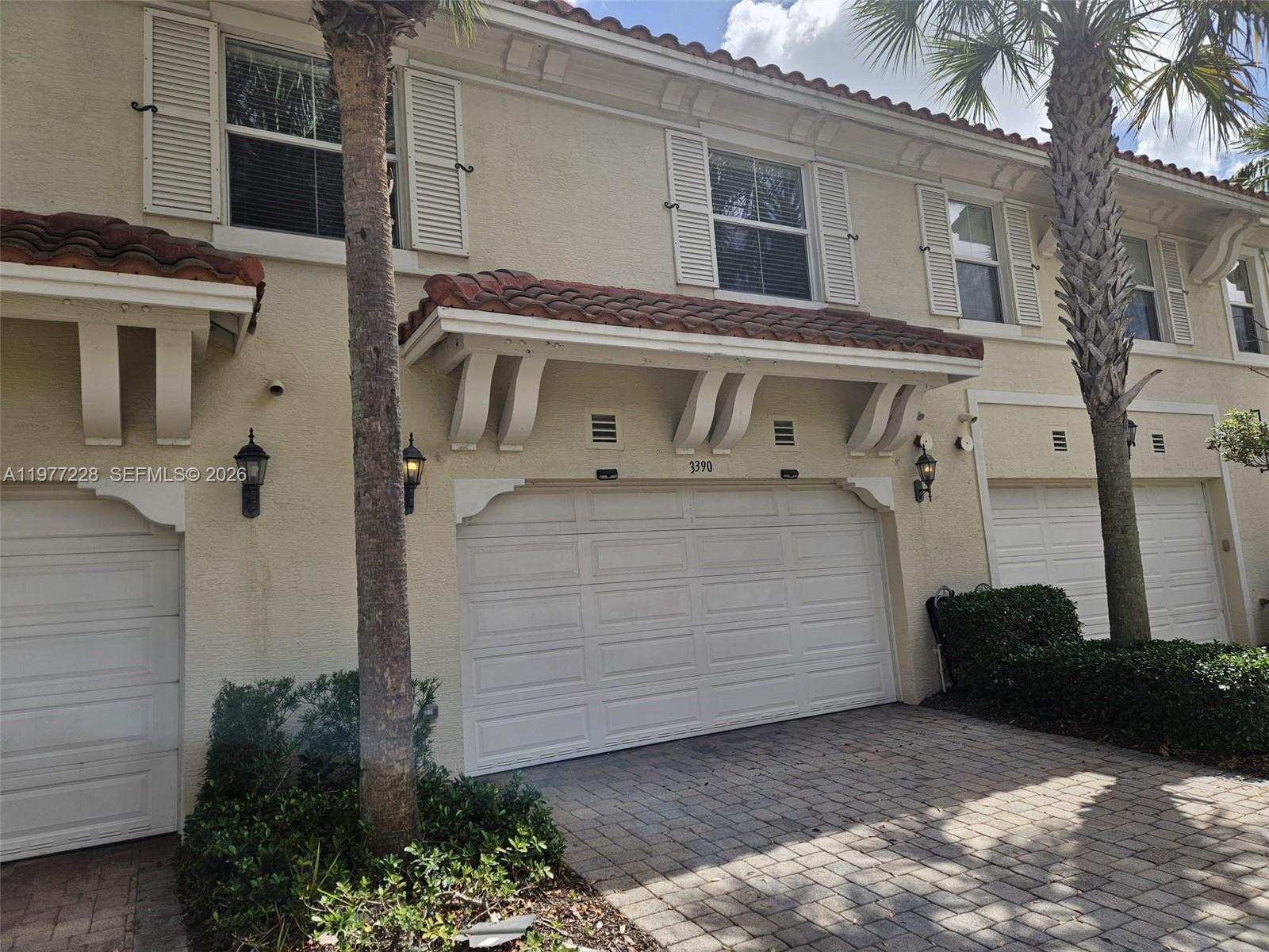 OAKLAND SAWGRASS EXPRESSW - Residential