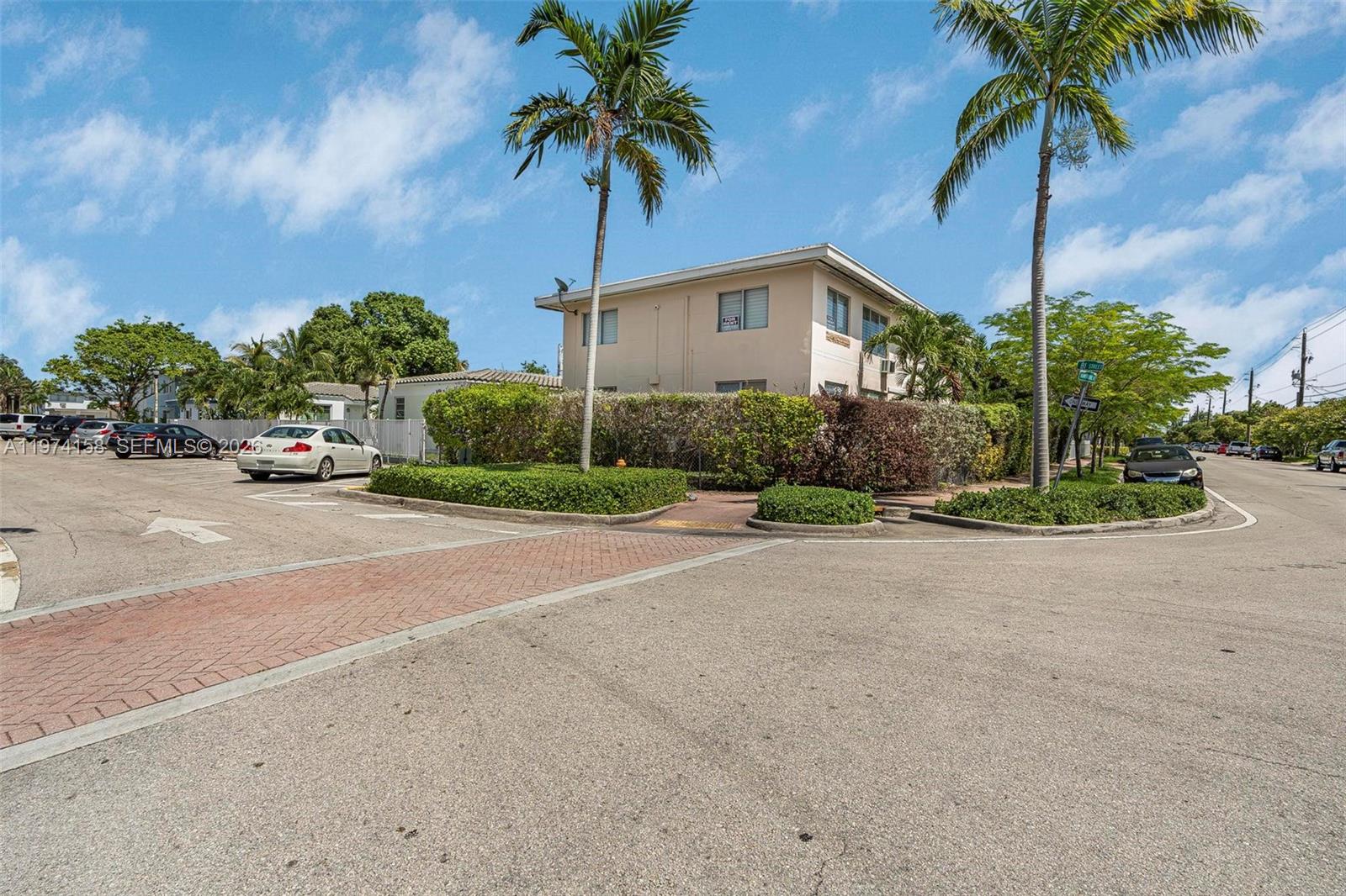 BISCAYNE BCH SUB - Residential Income