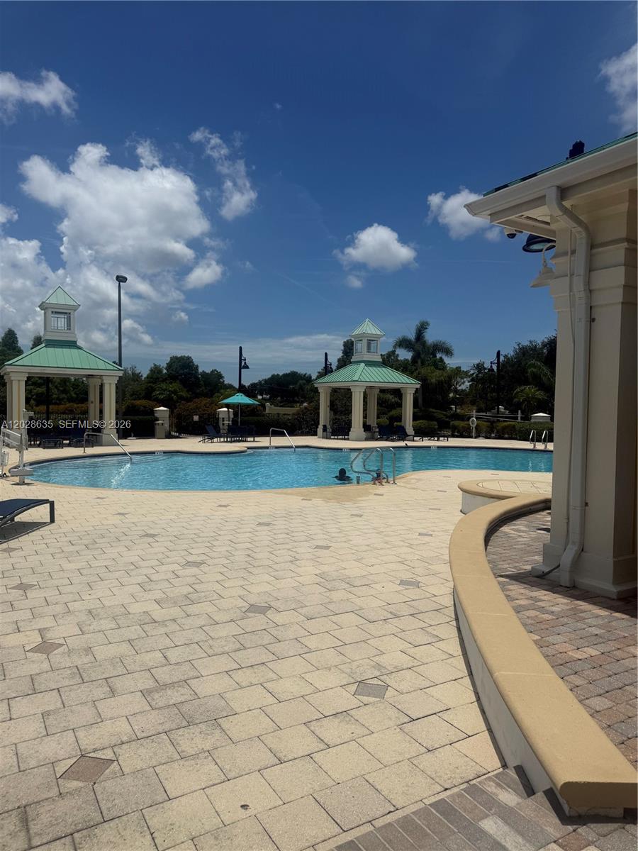 HARBOUR ISLES PHASE 1 - Residential