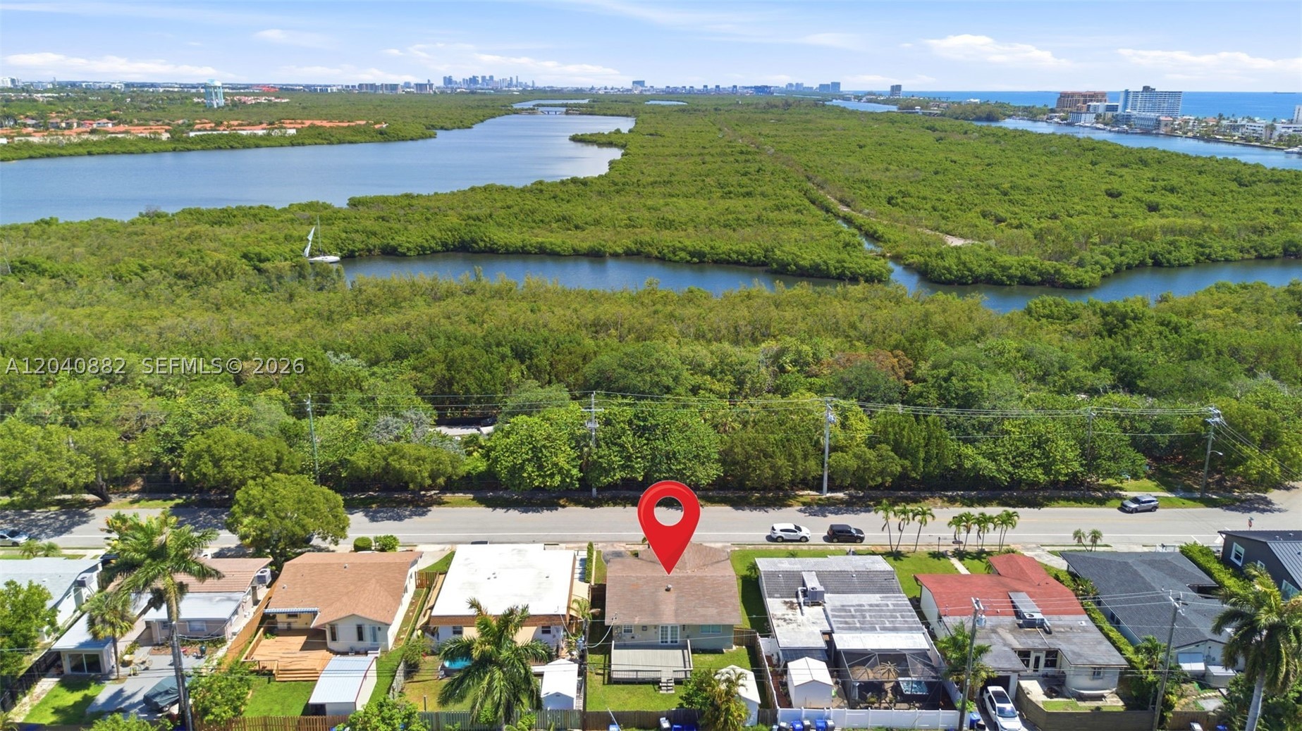HOLLYWOOD LAKES SECTION - Residential