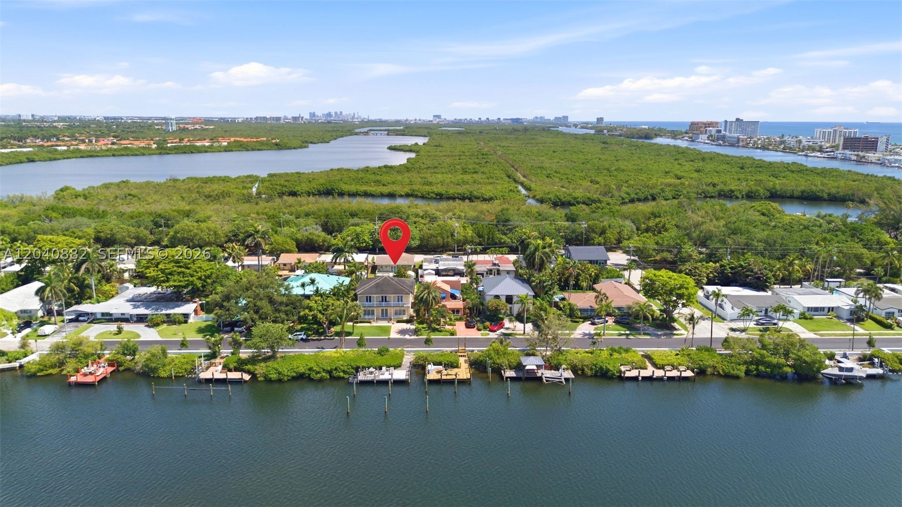 HOLLYWOOD LAKES SECTION - Residential