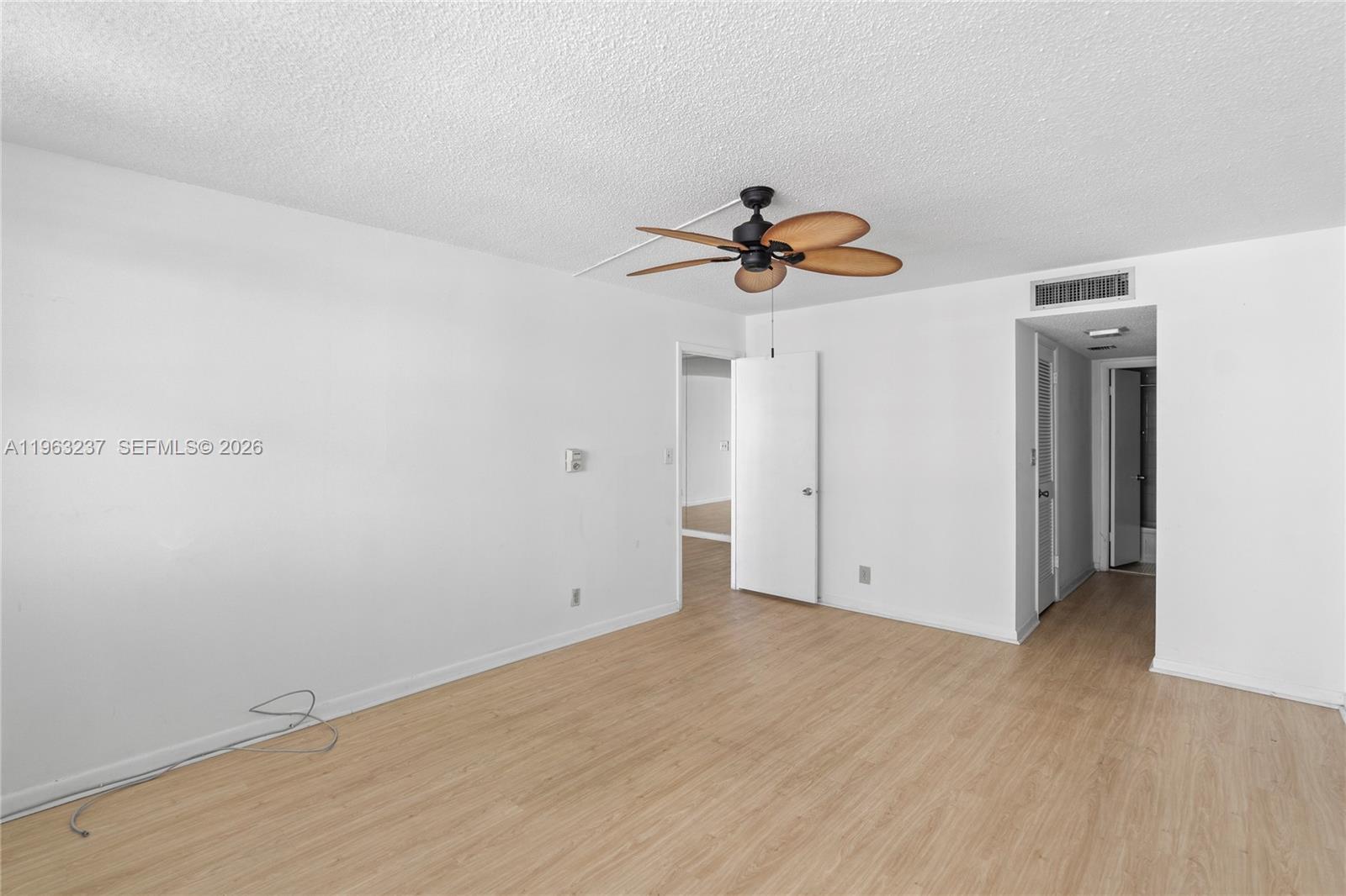 TRAFALGAR TOWERS CONDOMIN - Residential
