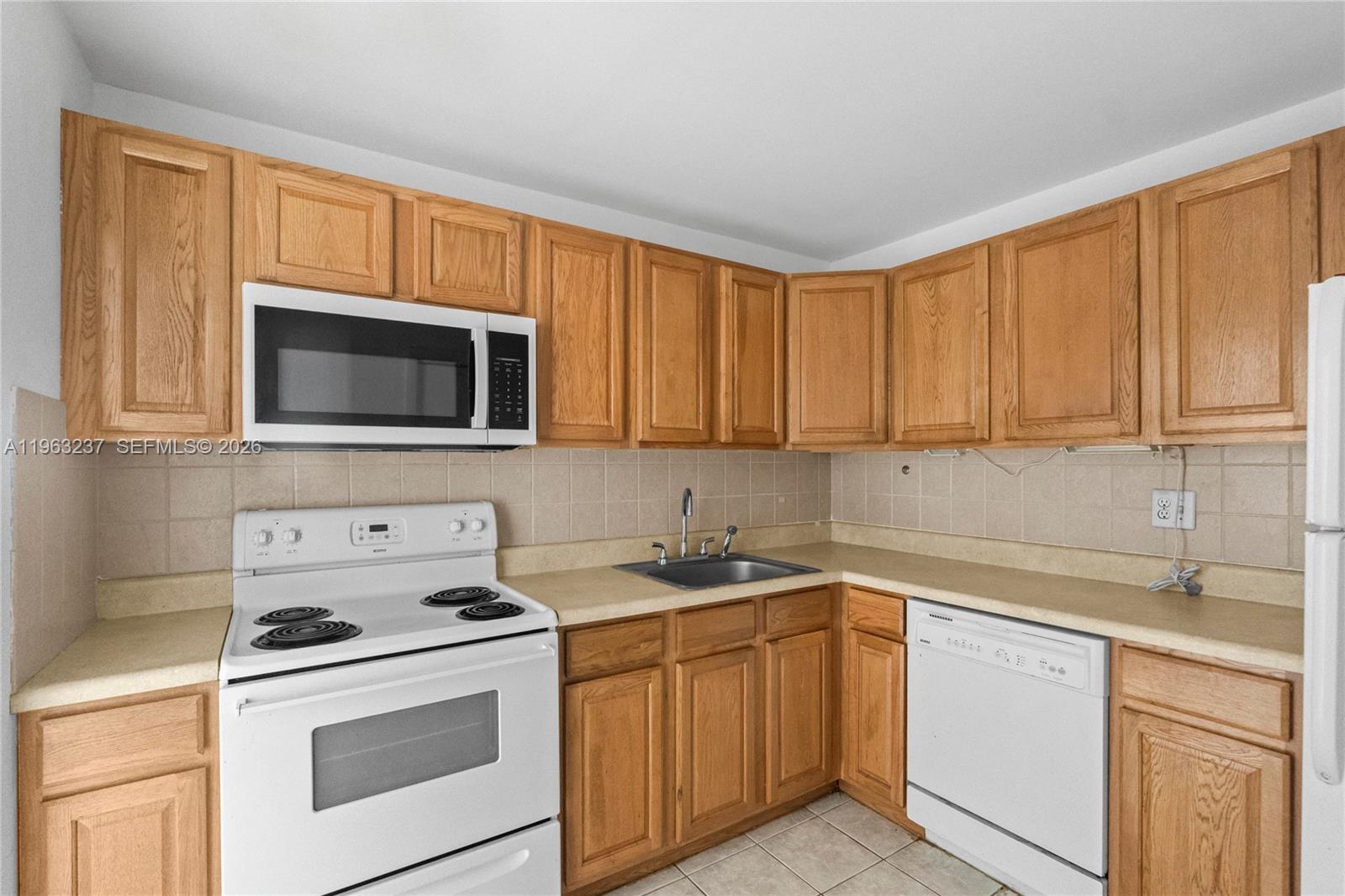 TRAFALGAR TOWERS CONDOMIN - Residential