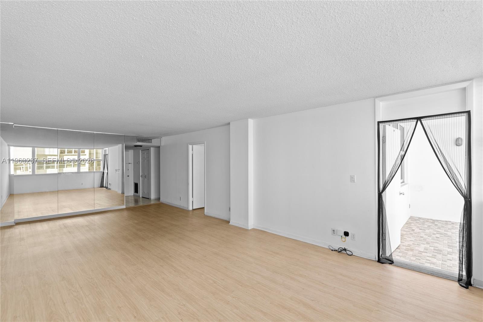 TRAFALGAR TOWERS CONDOMIN - Residential