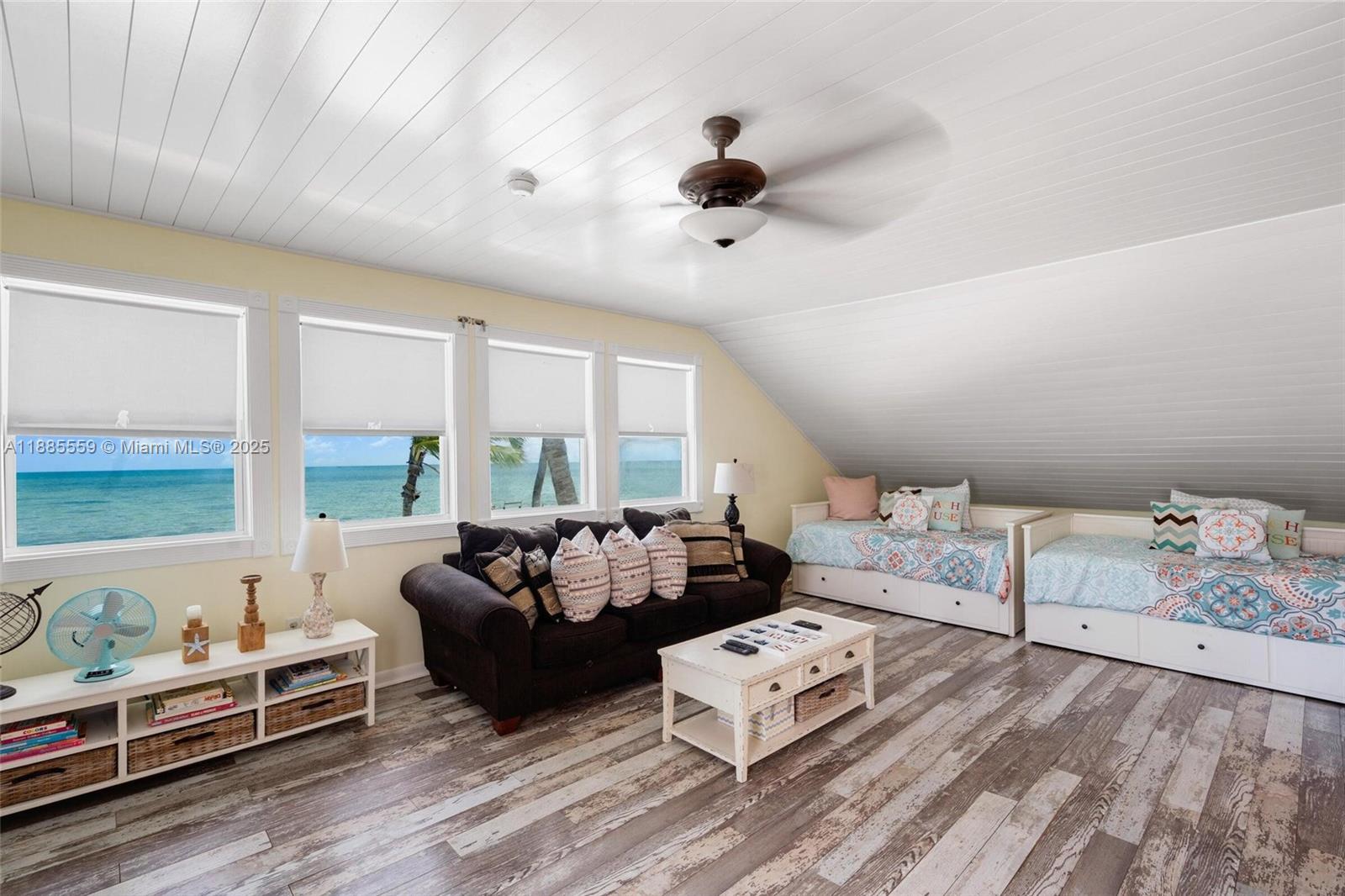 Mat Ocean View - Residential