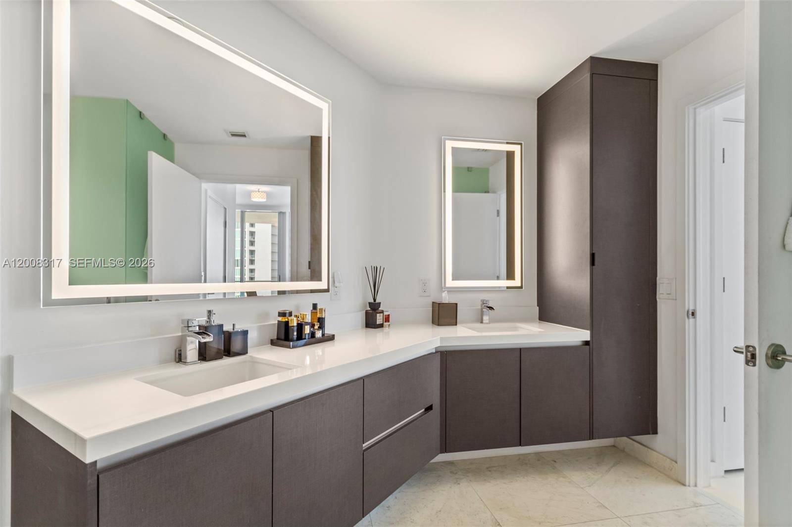 PARAMOUNT MIAMI WORLDCENT - Residential