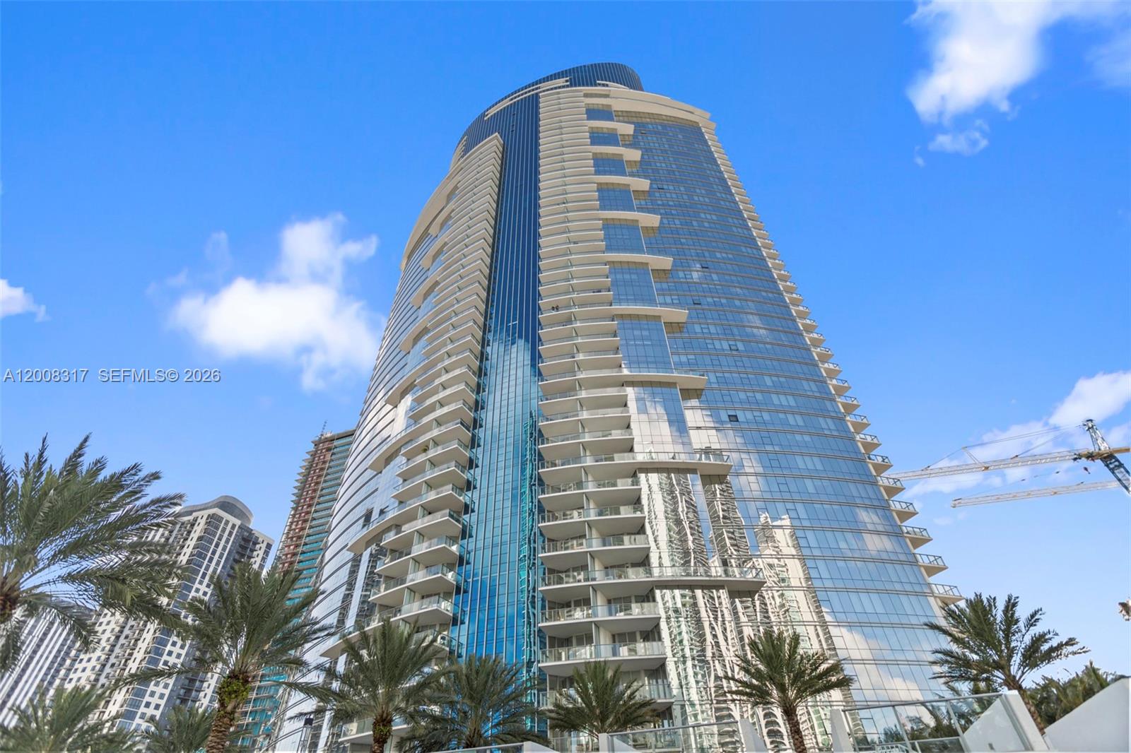 PARAMOUNT MIAMI WORLDCENT - Residential