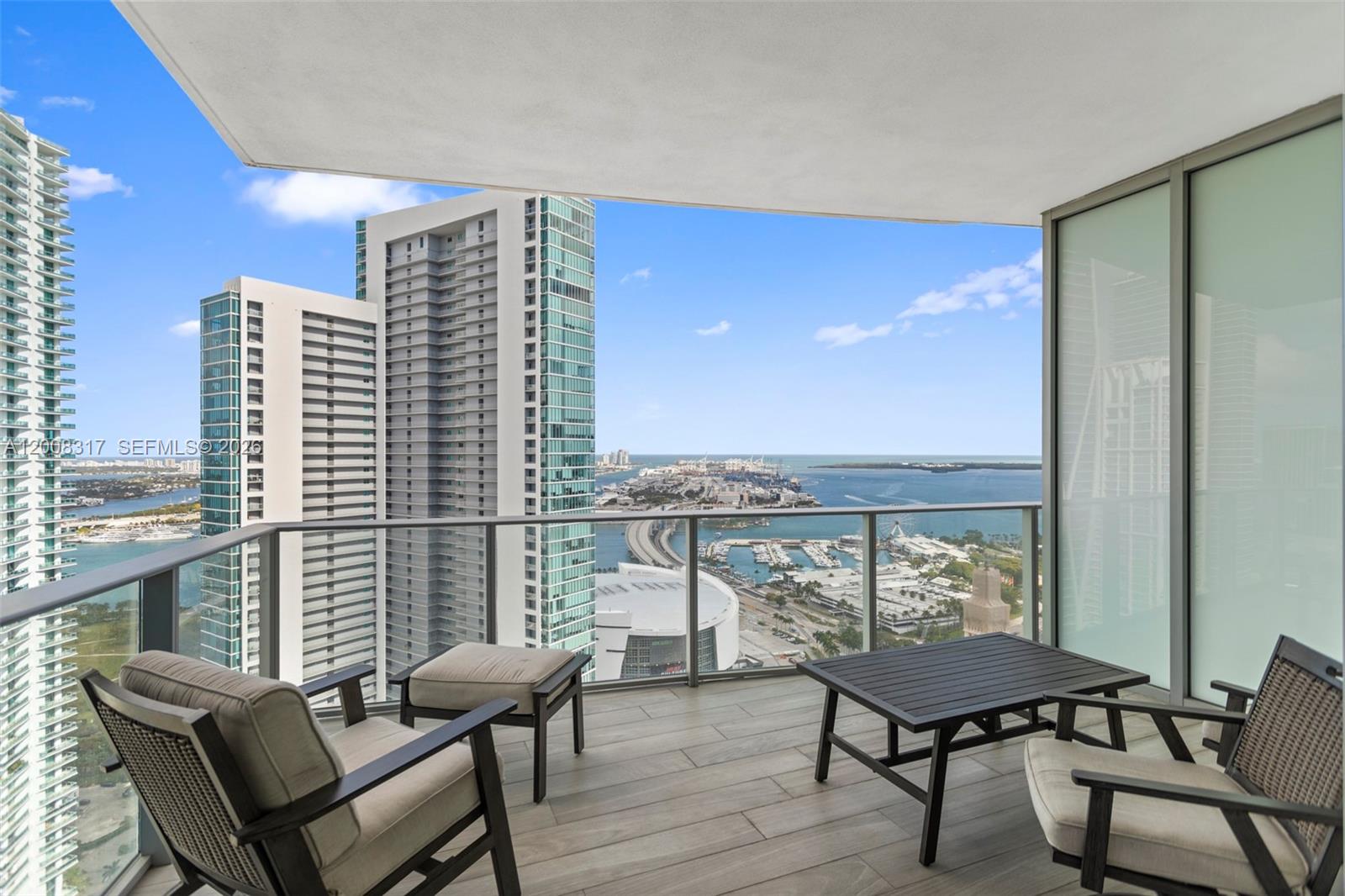 PARAMOUNT MIAMI WORLDCENT - Residential