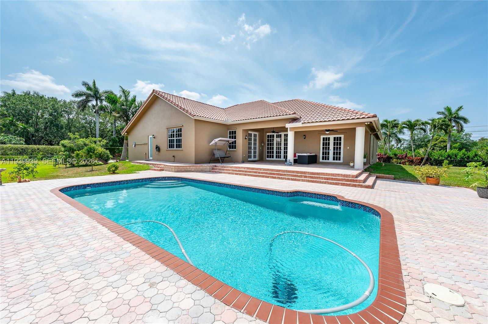 EVERGLADES SUGAR & LAND C - Residential