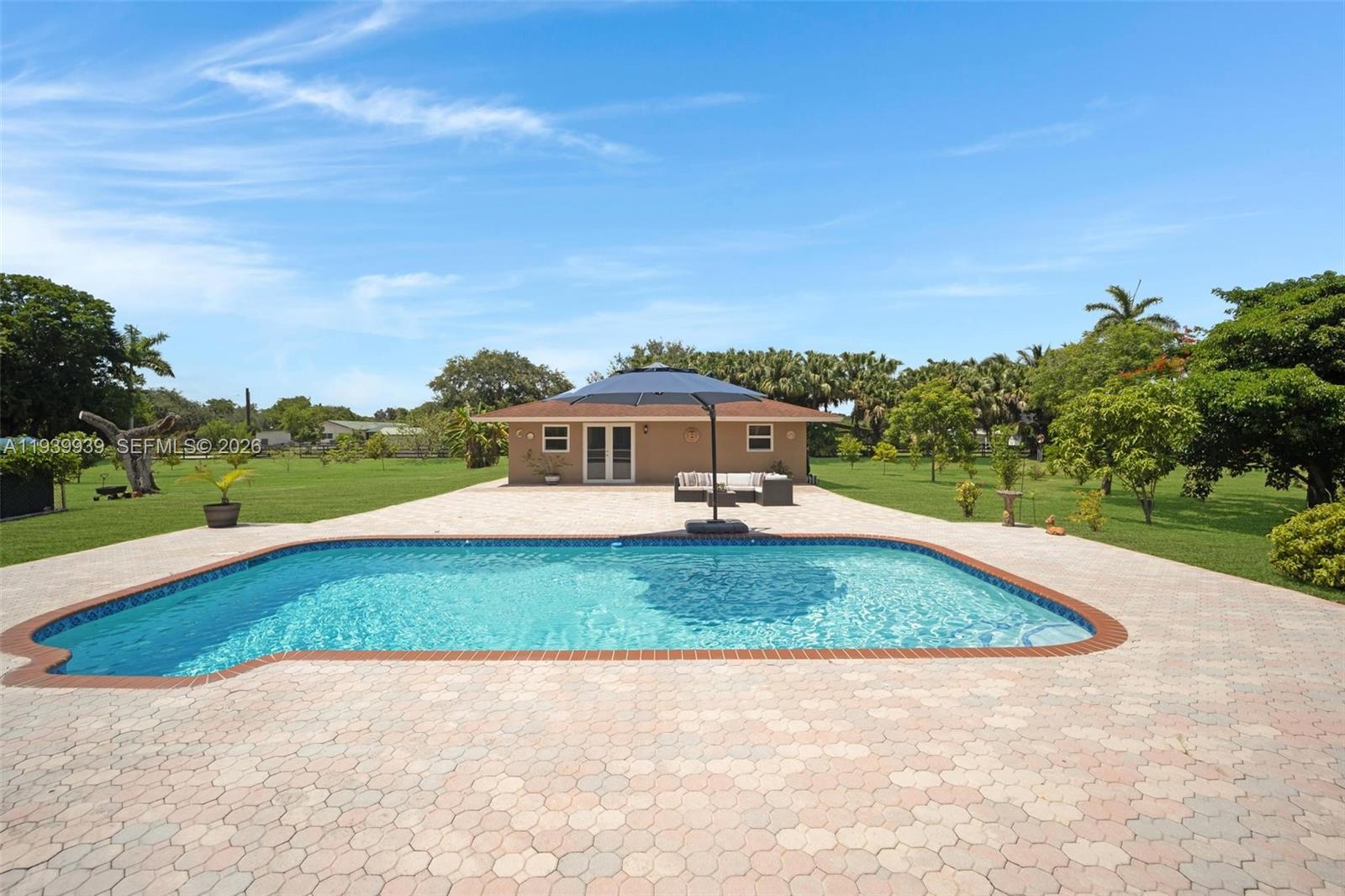 EVERGLADES SUGAR & LAND C - Residential