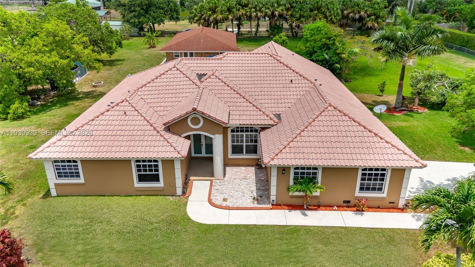 EVERGLADES SUGAR & LAND C - Residential