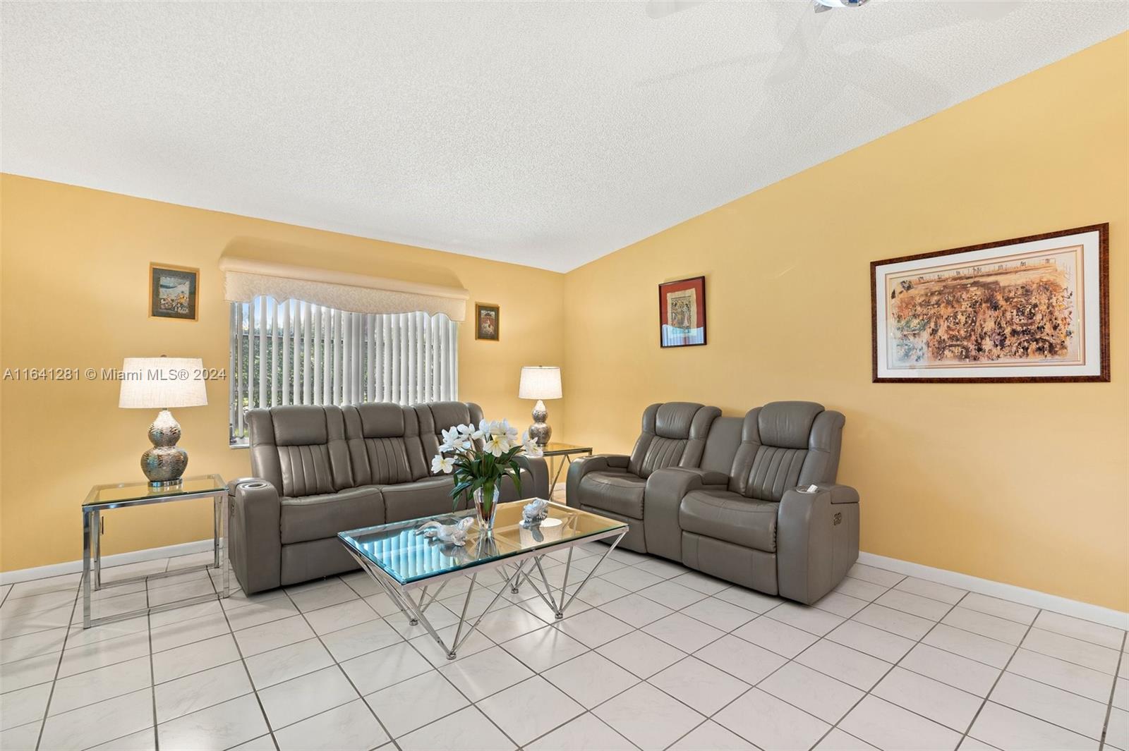 WHISPER WALK/EASTGATE - Residential