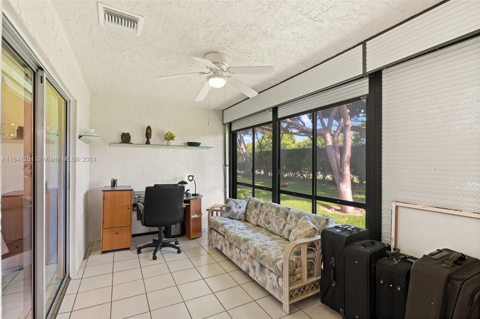WHISPER WALK/EASTGATE - Residential