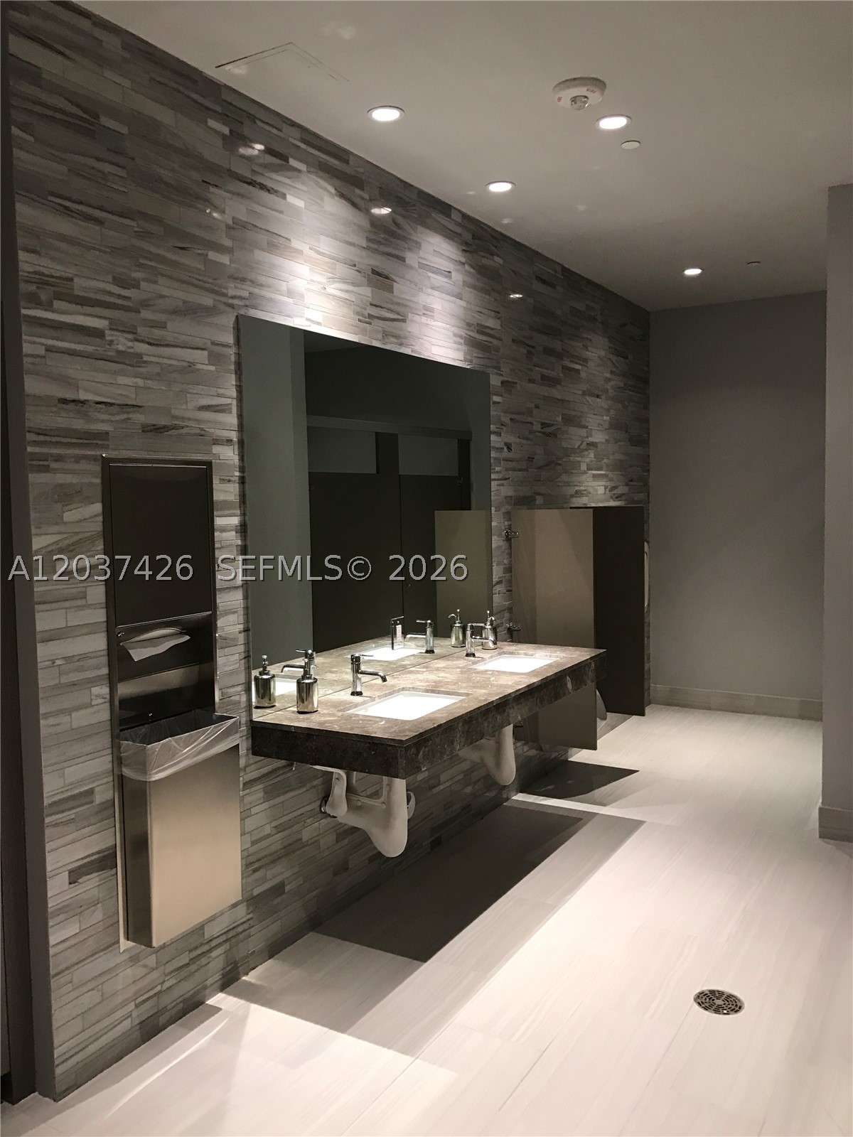 5300 Paseo - Residential Lease