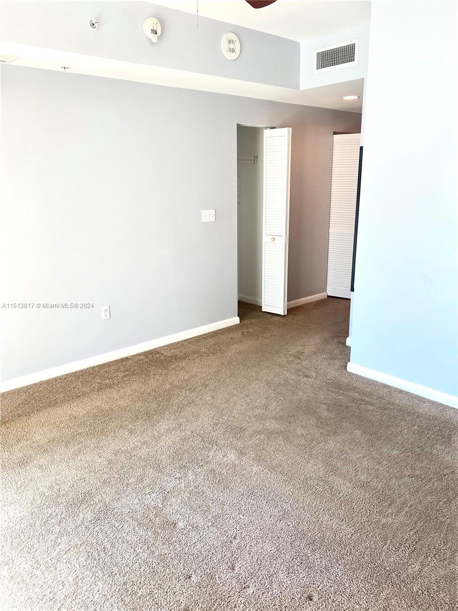 VIZCAYNE SOUTH CONDO - Residential