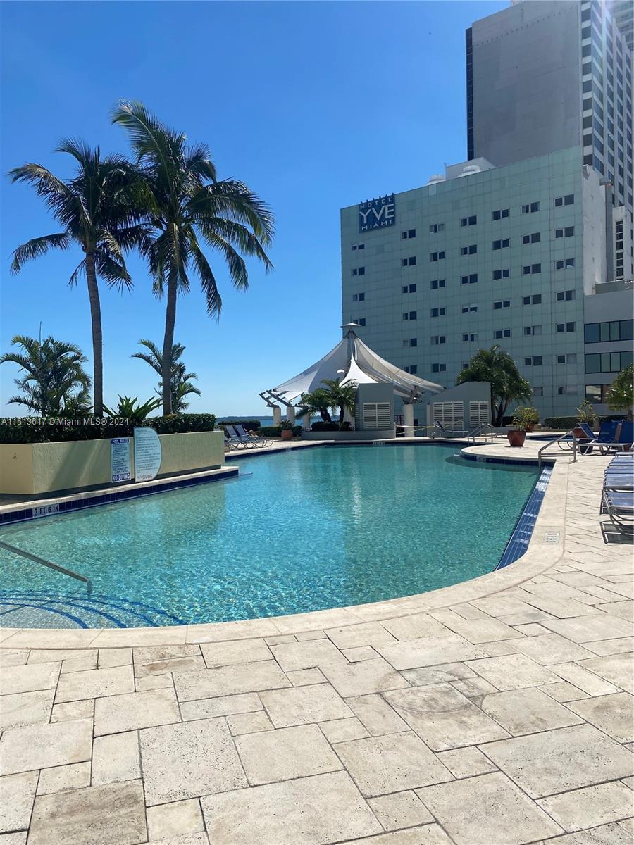 VIZCAYNE SOUTH CONDO - Residential