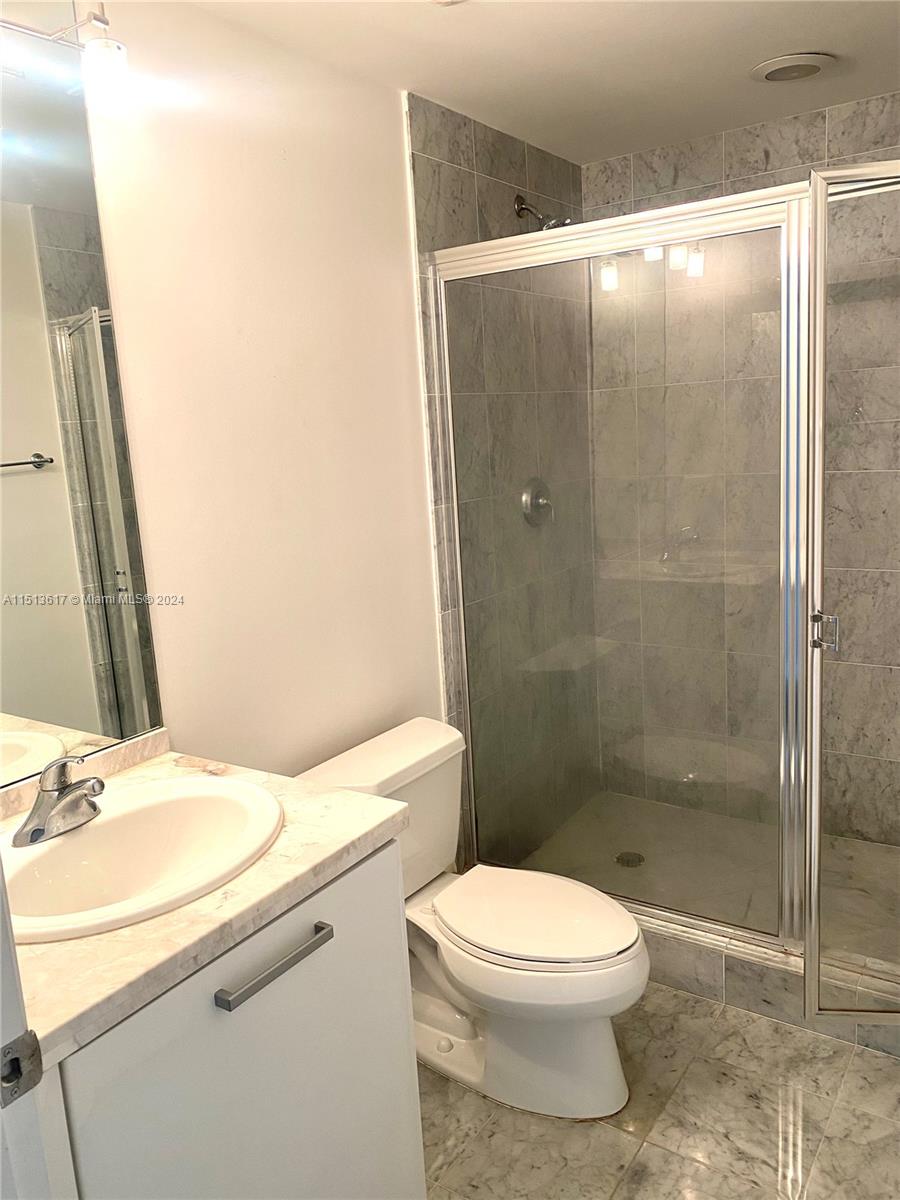 VIZCAYNE SOUTH CONDO - Residential