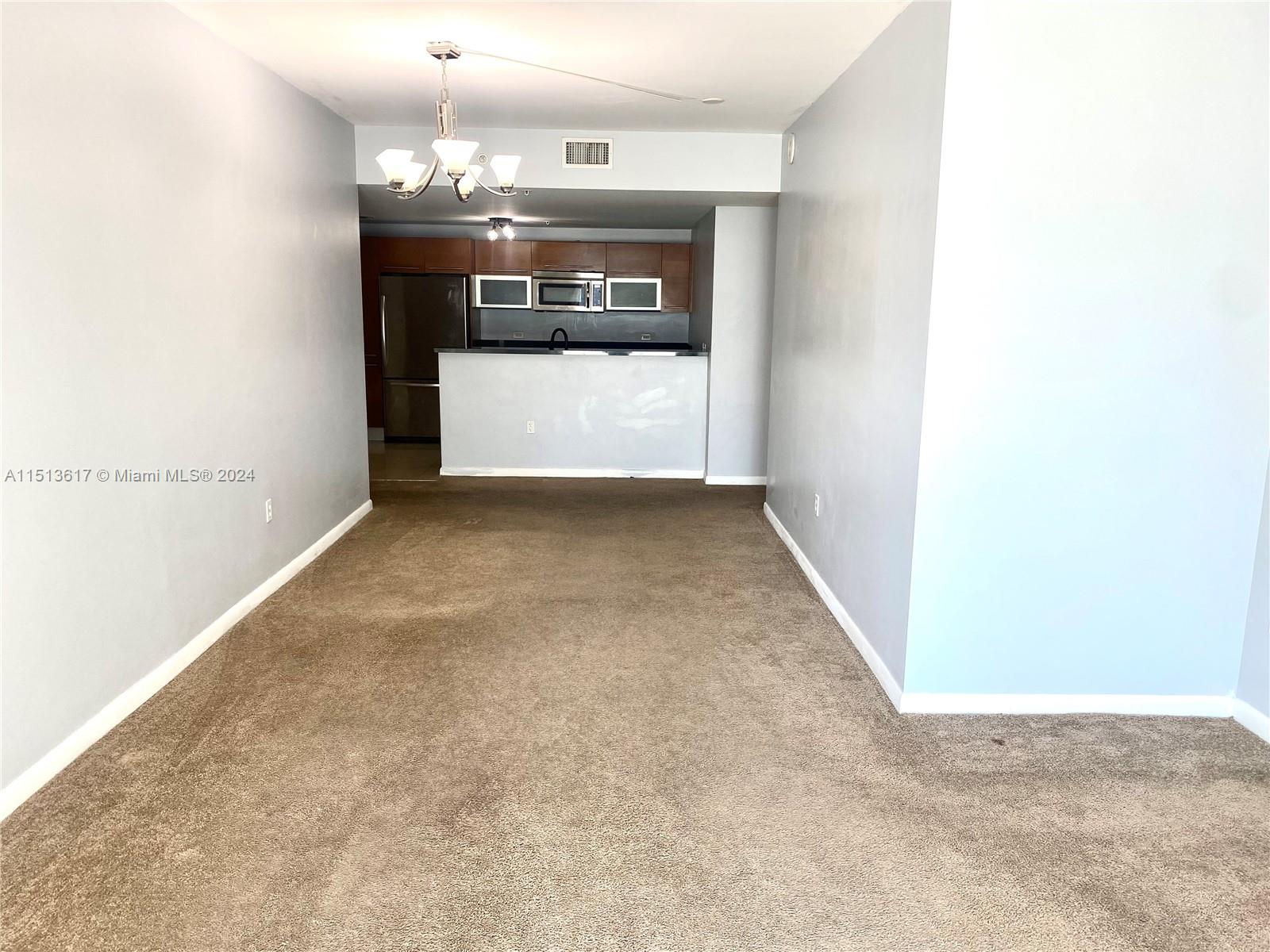 VIZCAYNE SOUTH CONDO - Residential