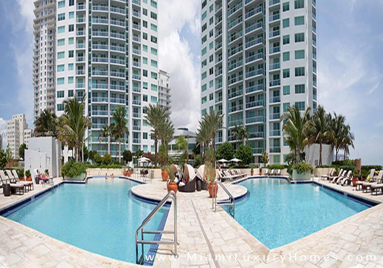 VIZCAYNE SOUTH CONDO - Residential